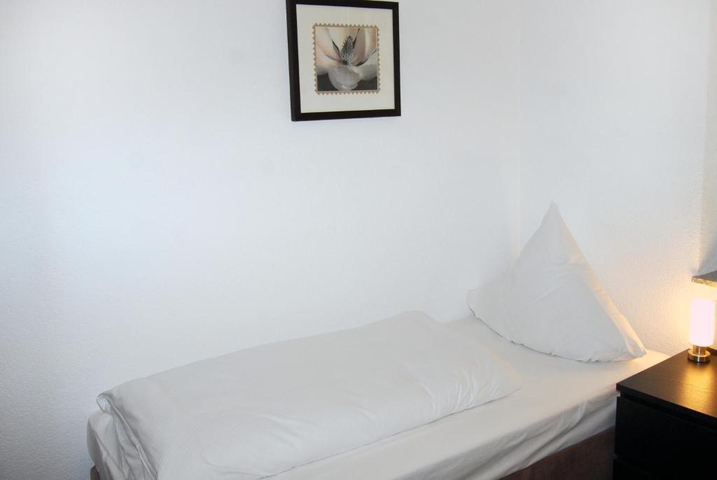 Hotel Rheinischer Hof Еркрат Номер фото