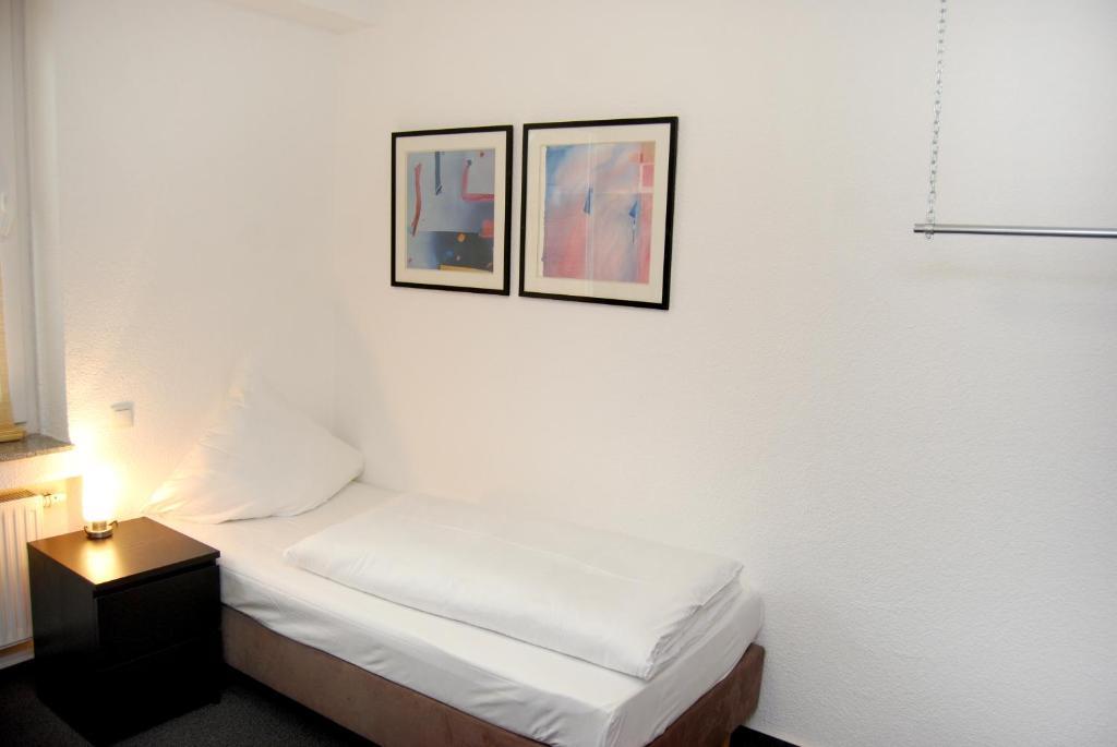 Hotel Rheinischer Hof Еркрат Номер фото